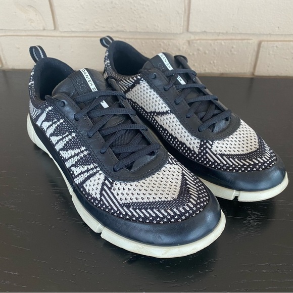 Ecco Intrinsic Knit Womens Size 38 US 7 White Black Sneakers Shoes Lightweight - Picture 2 of 7